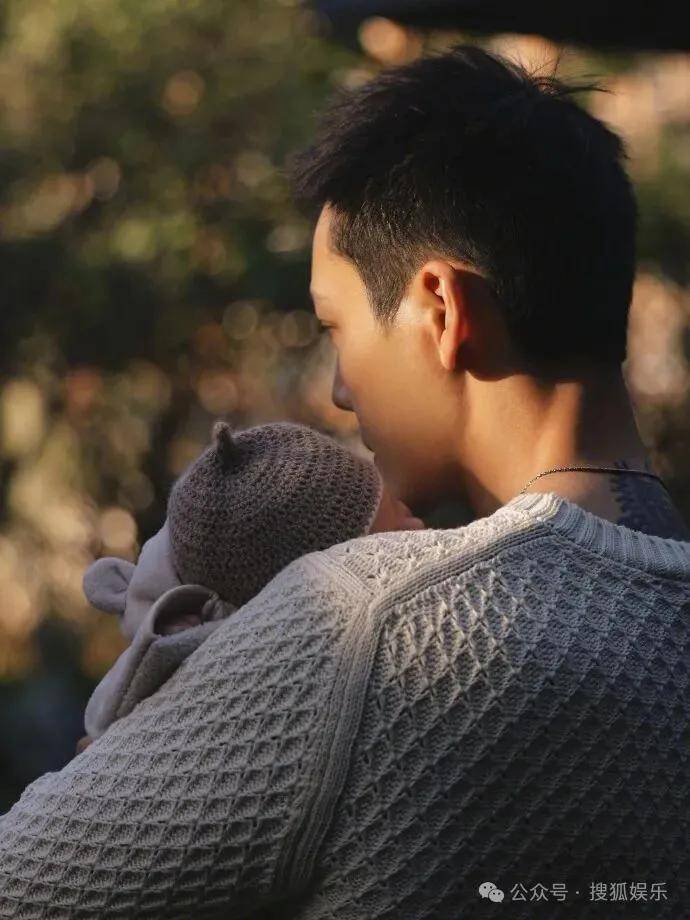 藏太好了吧？他俩没宣结婚而是直接宣布孩子出生！