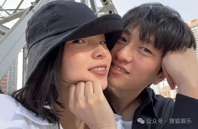藏太好了吧？他俩没宣结婚而是直接宣布孩子出生！