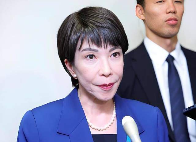 难怪高市疯狂挑衅中俄韩,为掩盖更大危机,日本就要“自爆”了